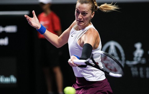 爱游戏体育-科维托娃连续二十场比赛得分超过持续失利，篮网不断突破！