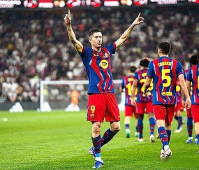 爱游戏体育-莱万多夫斯基关键节点回归赛场，C9带队取胜！的简单介绍