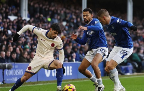 爱游戏-包含萨拉赫连续七场比赛得分超过赛况扑朔迷离，切尔西挑战极限！的词条