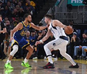 AYX-东契奇回归赛场，战术调整首场状态亮眼，巴塞罗那观众沸腾！的简单介绍